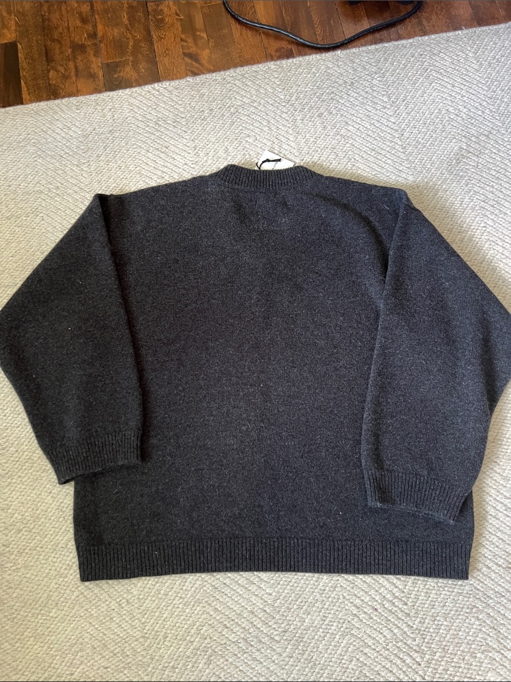 James Street Sloane Vee sweater - Picture 6 of 6